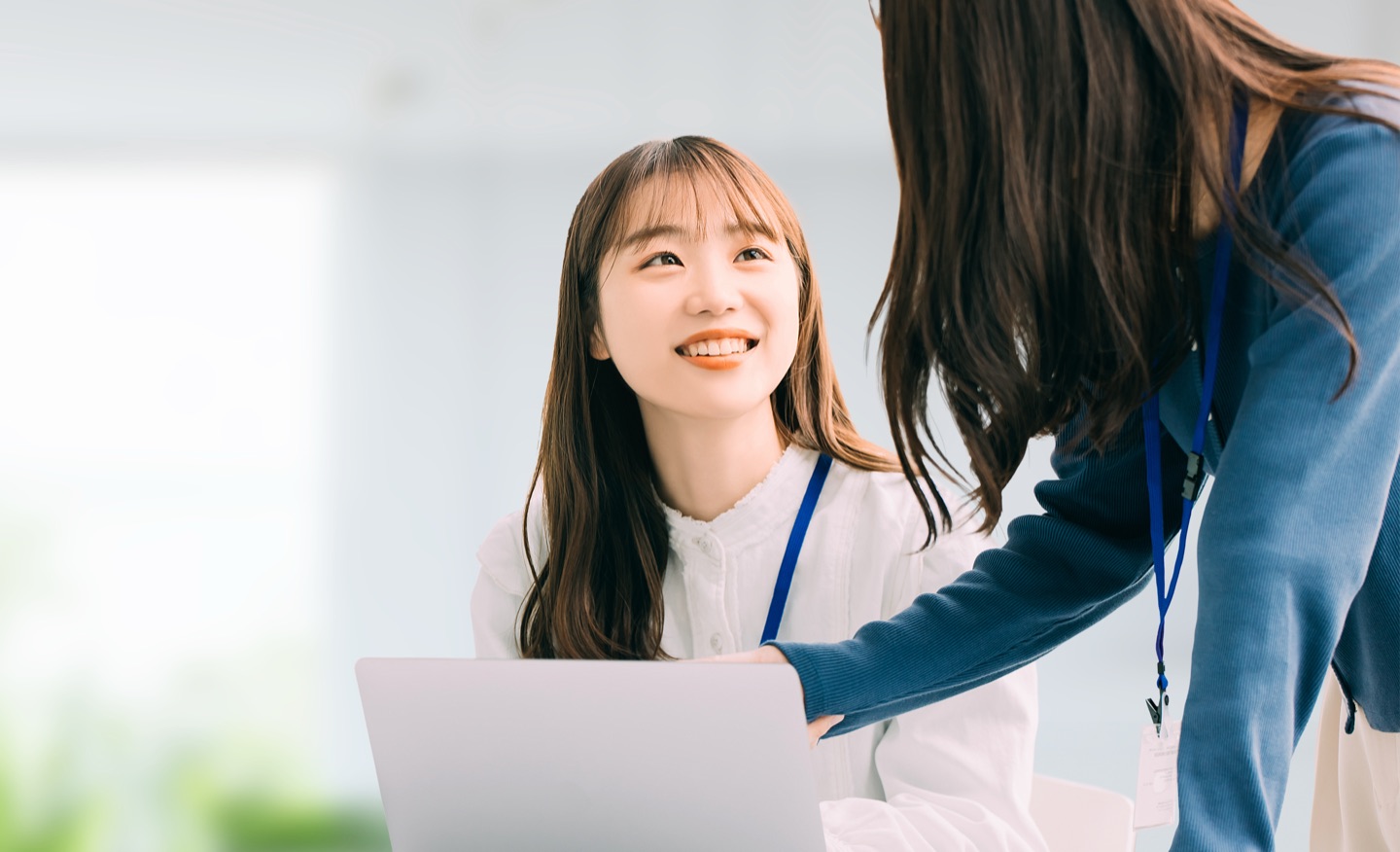 働くメンバーの様子